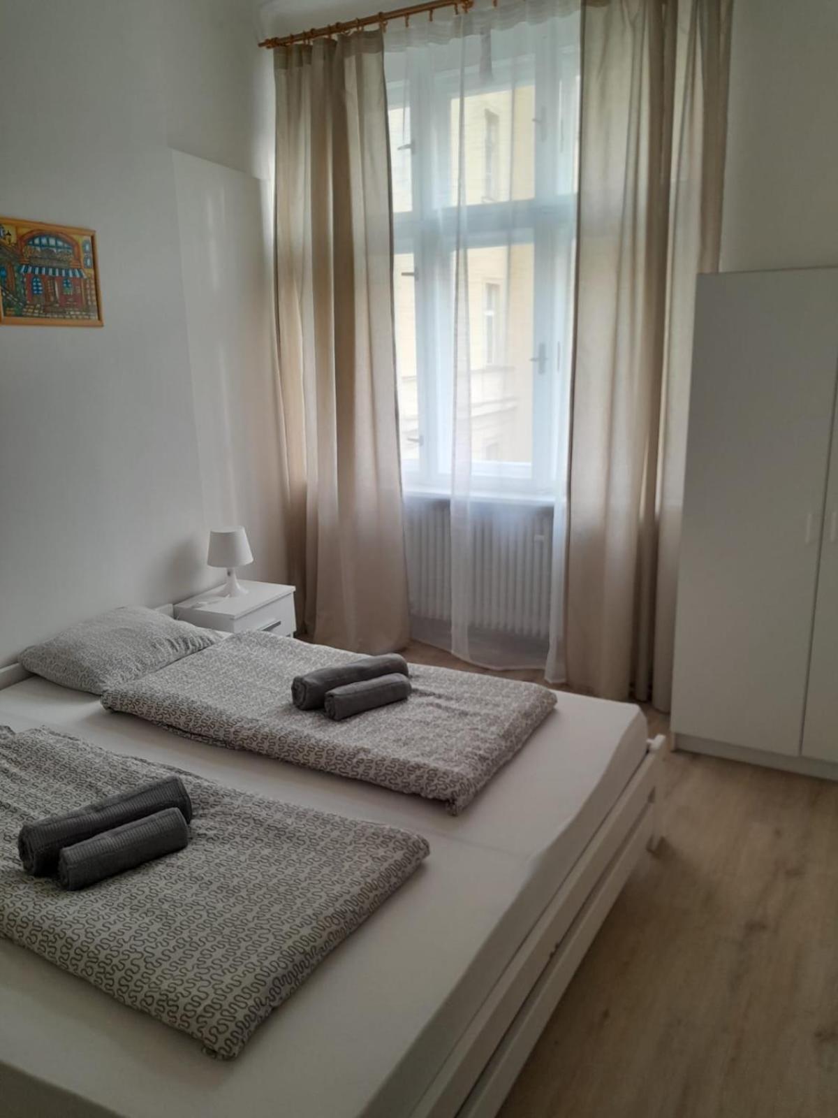 Lubert Apartmany S.R.O براغ المظهر الخارجي الصورة