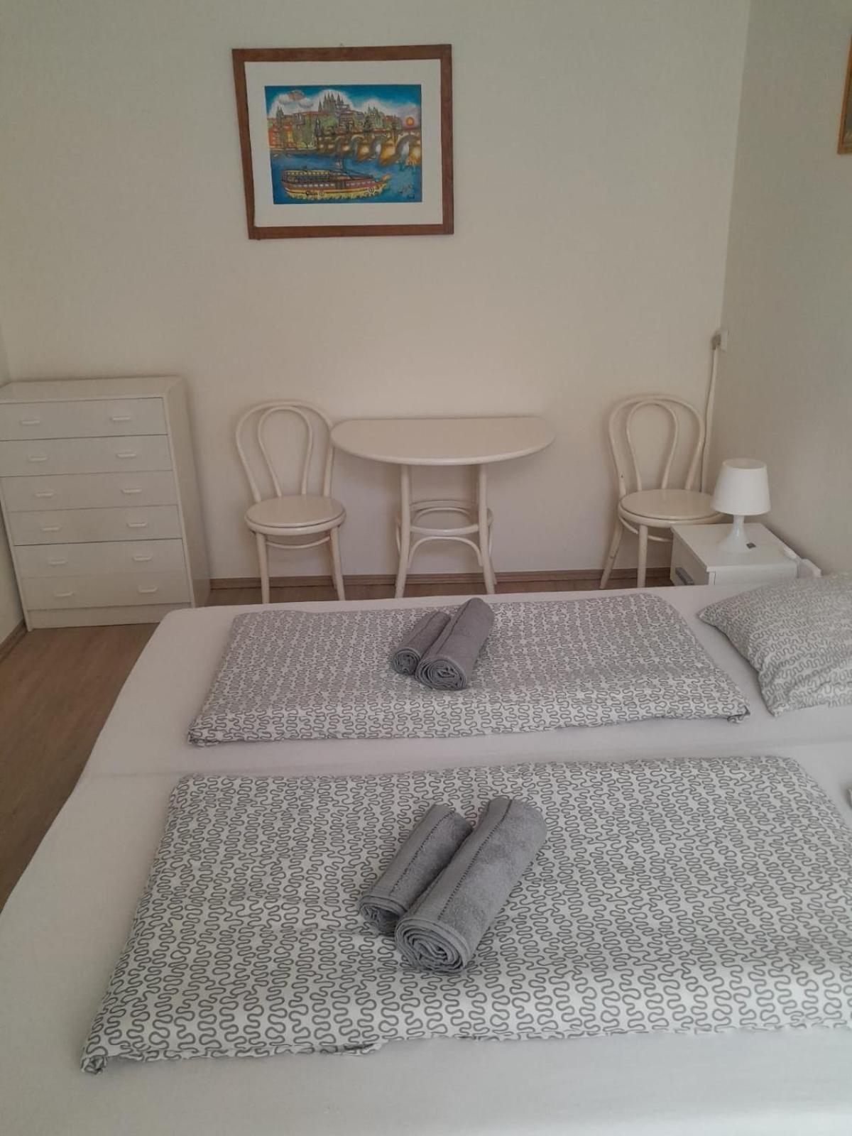 Lubert Apartmany S.R.O براغ المظهر الخارجي الصورة